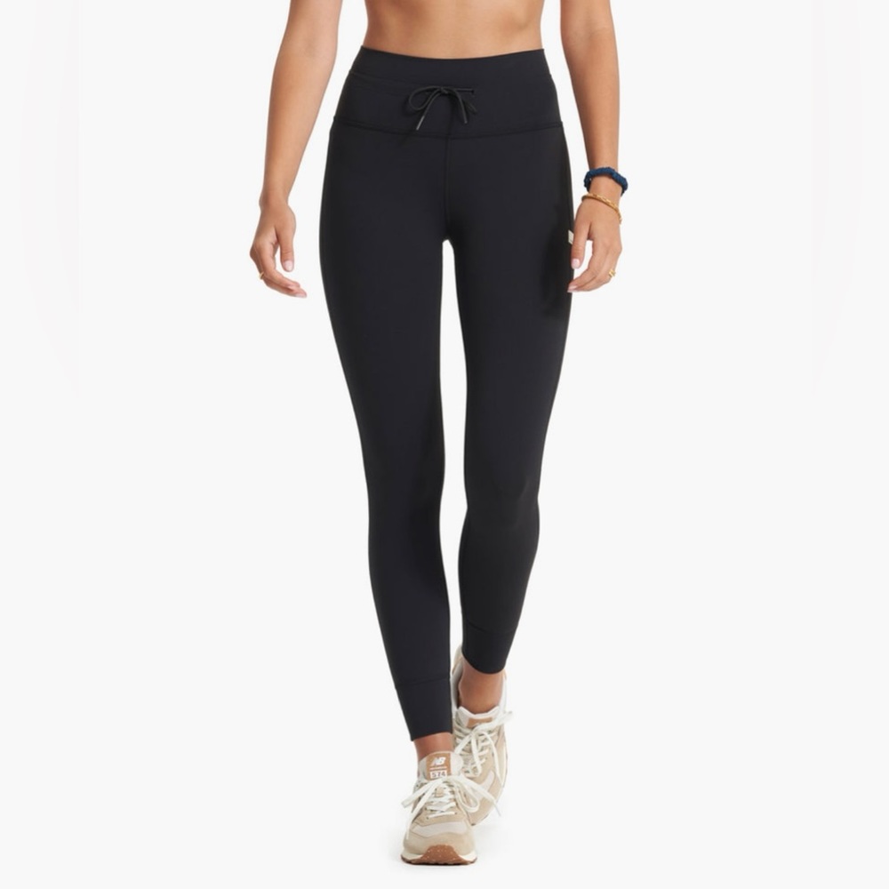 Used Vuori Black Daily Leggings